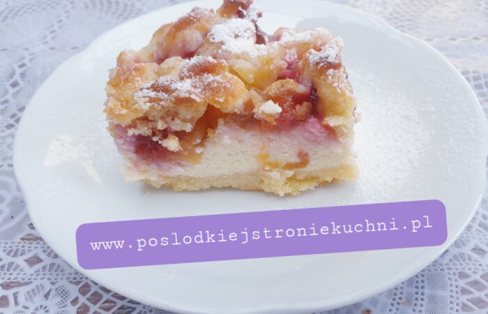 sernik na kruchym spodzie ze śliwkami
